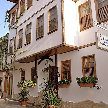 Frankfurt Otel 2*